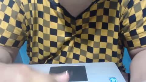 karolbb online show from January 4, 7:44 pm