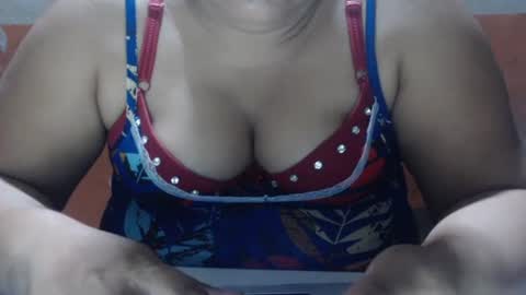 karolbb online show from January 11, 11:24 pm