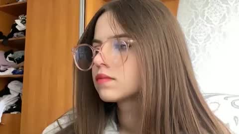 Karolina online show from September 29, 2:05 pm