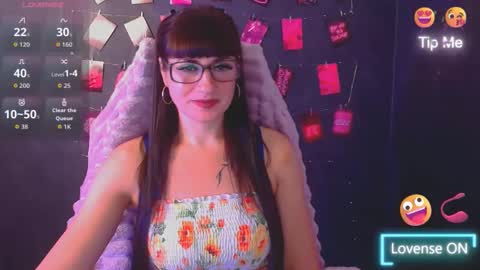 Caroline online show from October 29, 9:44 am