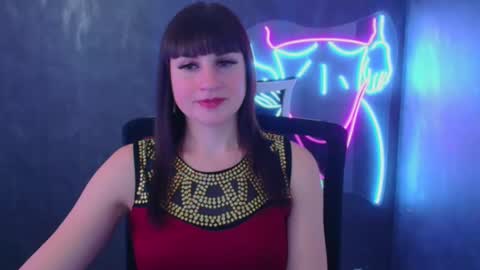 Caroline online show from December 5, 9:33 am