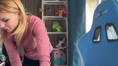 karoline121 online show from February 13, 11:13 am