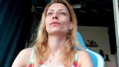 karoline121 online show from March 27, 8:26 am