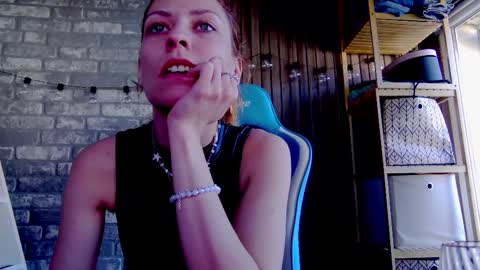 karoline121 online show from March 5, 10:33 am