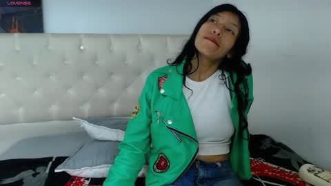 Karoline 66 online show from December 6, 8:10 am