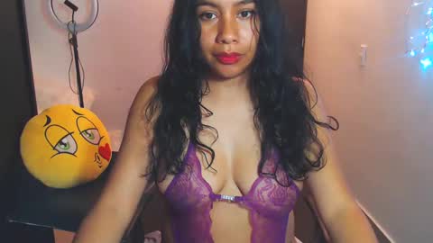 karolinecute online show from March 9, 3:32 am