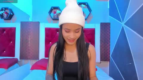 Snapshot of karoll014 chatting on September 12, 11:56 am Karol online show from September 12, 11:56 am