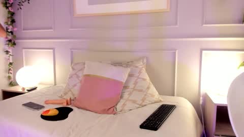 Kary  online show from October 31, 5:46 pm