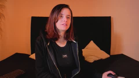 kassandra james online show from February 2, 1:07 pm