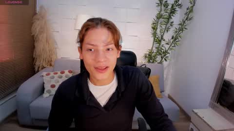 kassmonroe online show from October 22, 12:18 pm