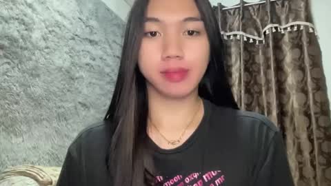 Snapshot of kat_hollandx chatting on March 2, 3:48 pm Majesty online show from March 2, 3:48 pm
