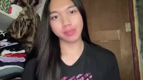 Snapshot of kat_hollandx chatting on March 6, 8:27 pm Majesty online show from March 6, 8:27 pm