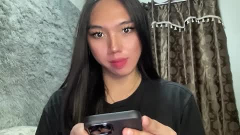 Snapshot of kat_hollandx chatting on March 1, 3:16 pm Majesty online show from March 1, 3:16 pm