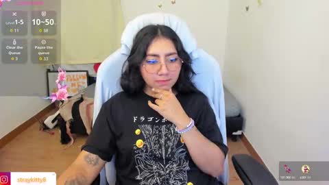 Kat       online show from October 12, 3:43 am