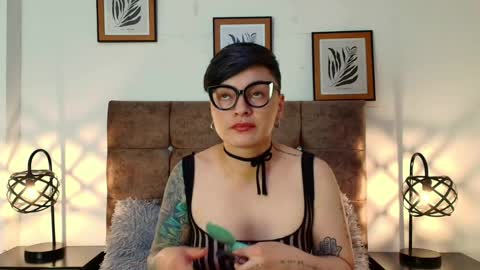 kat paradisse online show from April 23, 12:29 pm