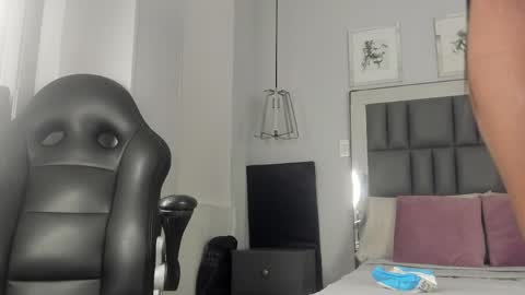 kataleya_west online show from April 4, 11:50 am