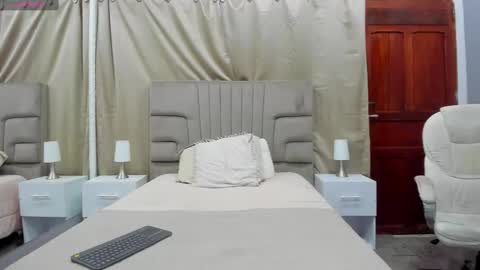 Snapshot of kataleya_zuluaga chatting on February 20, 3:12 am kataleya_zuluaga online show from February 20, 3:12 am