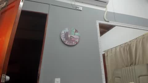 Snapshot of kataleya_zuluaga chatting on March 1, 9:29 am kataleya_zuluaga online show from March 1, 9:29 am