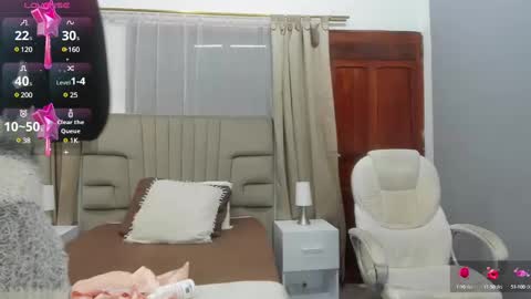 Snapshot of kataleya_zuluaga chatting on February 15, 3:20 am kataleya_zuluaga online show from February 15, 3:20 am