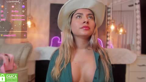 Kat online show from February 21, 3:10 pm