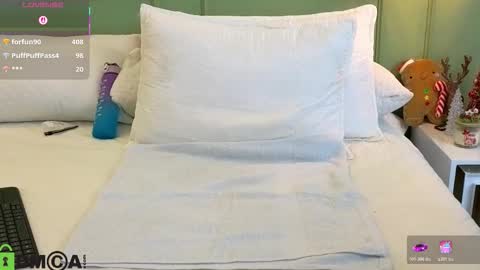 Kat online show from November 28, 1:18 pm