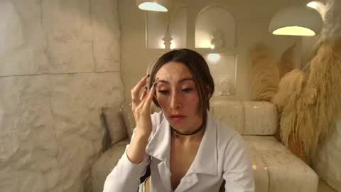 Katalina  online show from March 22, 3:05 pm