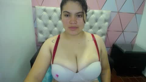 katalina santana25 online show from December 5, 7:11 pm