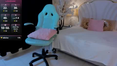 Kata Millants online show from October 23, 5:09 am