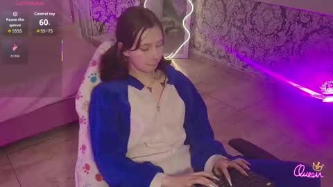 katana_tay online show from January 8, 3:34 am