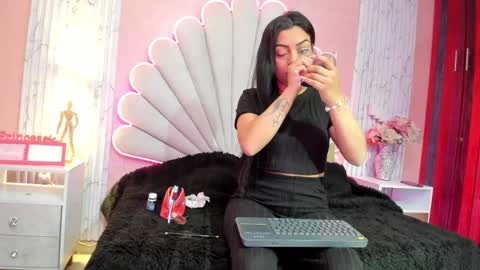 kate online show from June 2, 2:52 pm