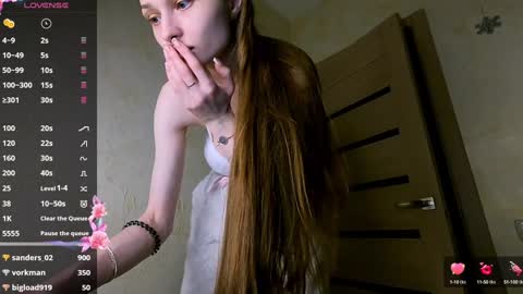 Snapshot of kate_swon chatting on January 26, 12:16 am Kate online show from January 26, 12:16 am