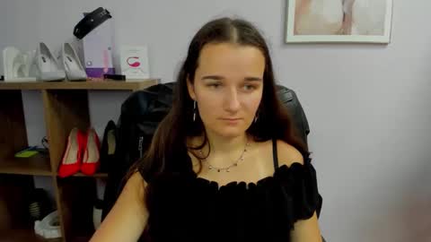 Kate  online show from September 21, 6:28 am