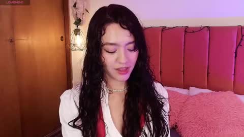 Kate  online show from November 11, 11:45 am