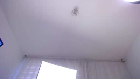 Snapshot of katejolie chatting on December 3, 11:07 am Help me with rate thanks online show from December 3, 11:07 am