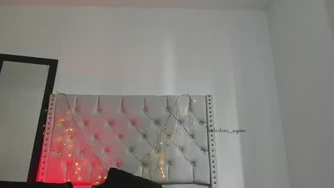 love meeee online show from October 15, 6:20 pm