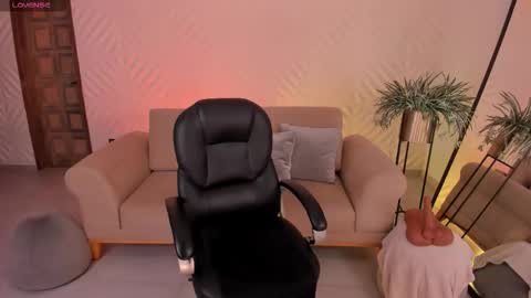 K A T E  online show from October 16, 2:28 pm