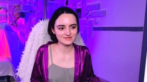 katewillows online show from February 6, 8:29 am