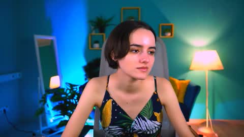 katewillows online show from January 8, 4:07 am