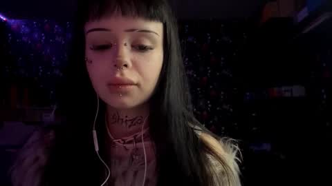 Luna online show from February 21, 3:59 pm