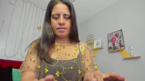 Paola online show from February 7, 12:39 pm