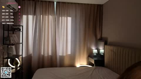 Lola online show from April 4, 4:19 am