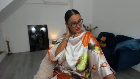 Snapshot of kathy_baby chatting on September 20, 4:04 am online show from September 20, 4:04 am