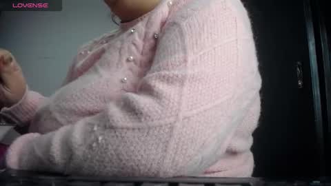 Snapshot of kathybigboobsbbw_ chatting on September 17, 1:42 am kathybigboobsbbw_ online show from September 17, 1:42 am