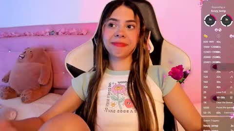 Snapshot of kathyy01 chatting on March 7, 7:27 pm valentina online show from March 7, 7:27 pm