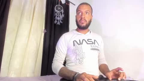 Snapshot of katia__dann chatting on September 14, 9:49 pm katalina y Daniel online show from September 14, 9:49 pm