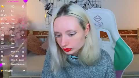 Katia  online show from April 11, 6:51 am