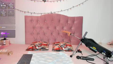 katia_megan online show from September 18, 3:32 am