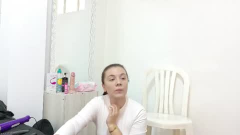 . . KATIA . . online show from June 9, 7:13 pm