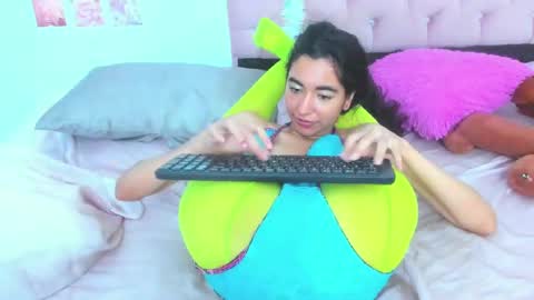 Katia online show from December 9, 7:06 am