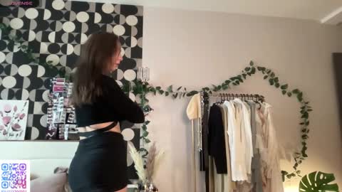 Snapshot of katie________ chatting on September 18, 7:12 am Katienext stream online show from September 18, 7:12 am